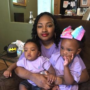 Meet your Posher, Yolanda